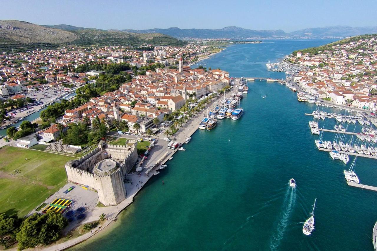 Apartments By The Sea Trogir - 15011 エクステリア 写真