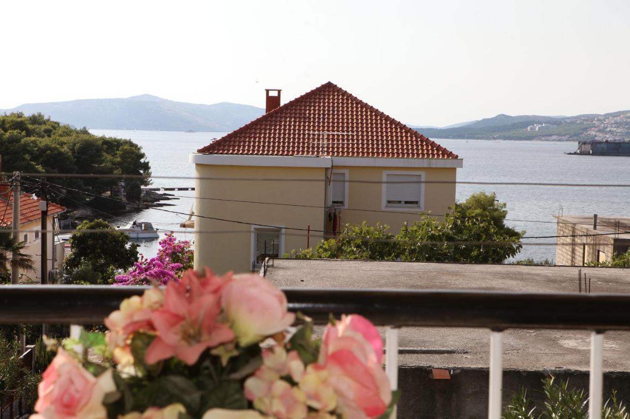 Apartments By The Sea Trogir - 15011 エクステリア 写真